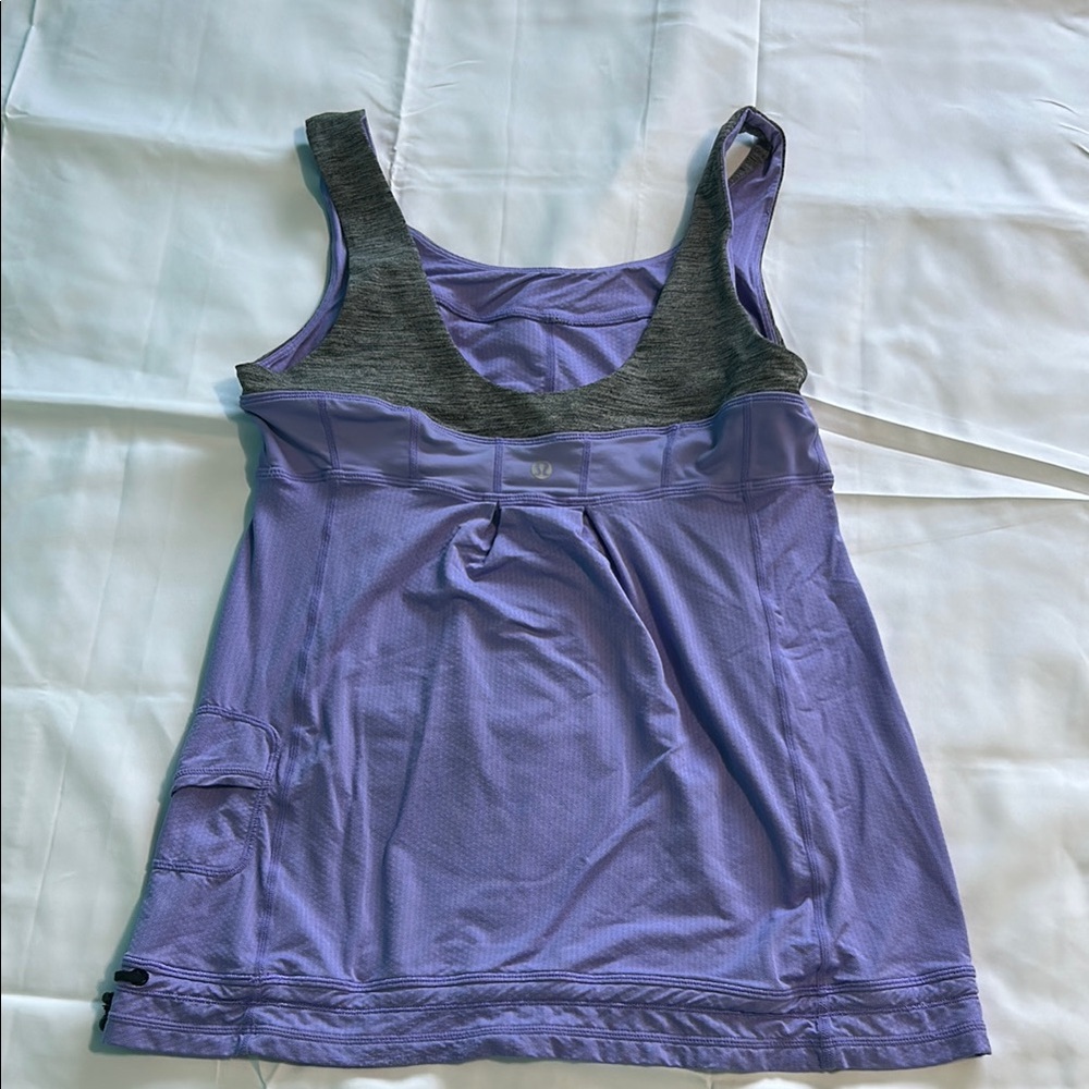 🎁lululemon athletica Lavender and Charcoal Sports Bra